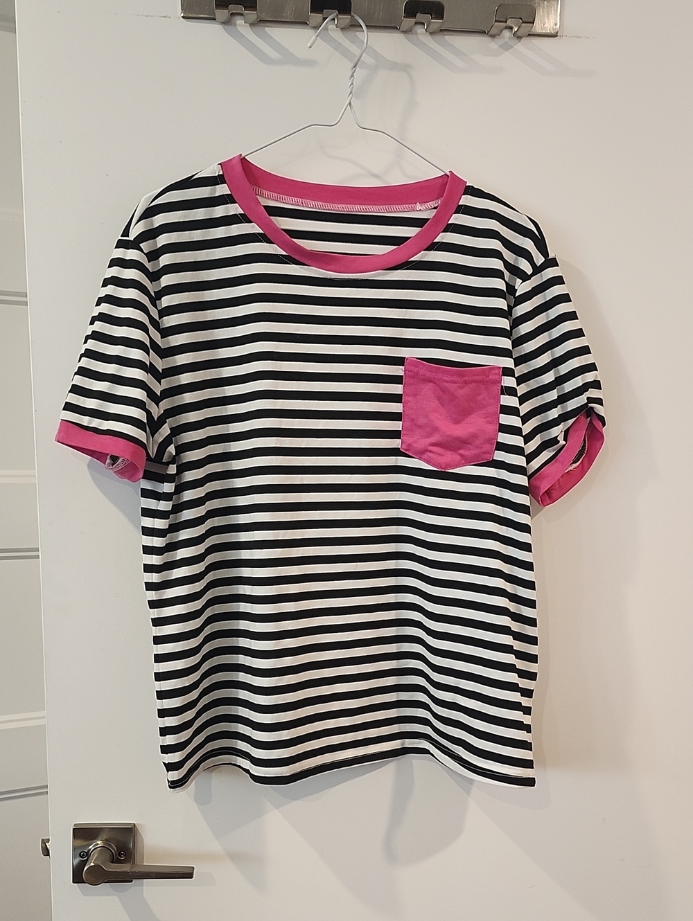 P2P 23.5" Cute Striped T-Shirt in black, white and pink